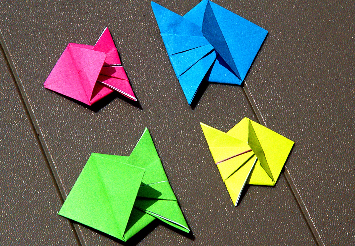 TUTO - Étoile modulaire à 4 branches, origami bicolore - Vidéo Dailymotion